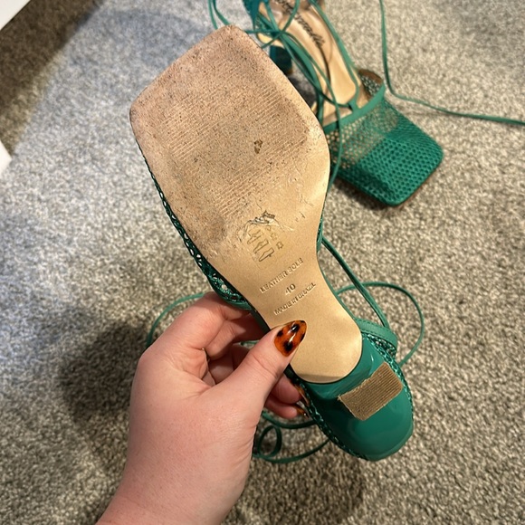 L’intervalle Square Toe Green Fishnet Lace up Heels - Picture 6 of 8